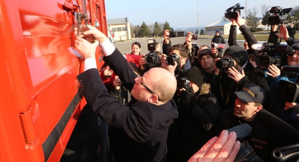 On 16 February 2015, Prime Minister Bohuslav Sobotka symbolically launched the journey of a Czech humanitarian convoy to Ukraine.
