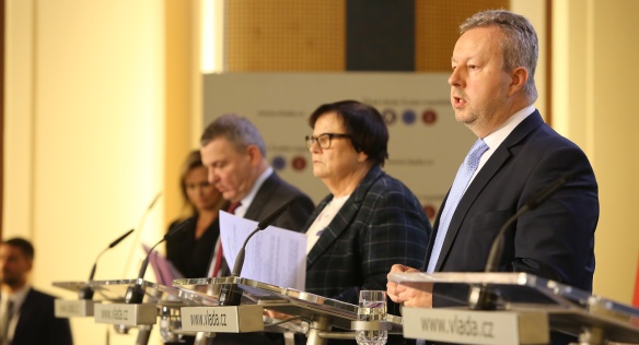 Premiér Andrej Babiš se chystá zahájit další jednání vlády, která se bude zabývat například odpadovou legislativou,9. prosince 2019.