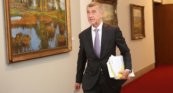 Vláda na jednání v pondělí 29. dubna 2019 rozhodla, že vyčlení celkem čtyři miliardy korun na opravy krajských silnic.