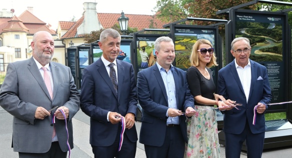 Slavnostní otevření stálé expozice Voda a civilizace před Kramářovou vilou, 27. srpna 2019.