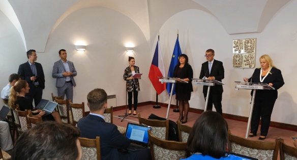 Tisková konference po jednání vlády 4. září 2018.