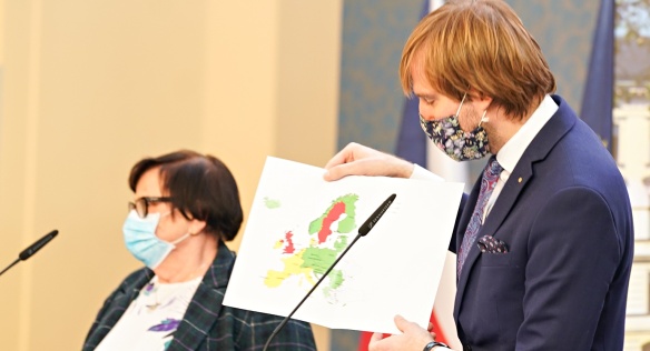 Vláda se na zasedání opět zabývala bojem proti koronaviru, 1. června 2020.