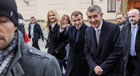 Emmanuel Macron a Andrej Babiš na tiskové konferenci u Kramářovy vily, 26. října 2018.