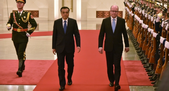Předseda vlády Bohuslav Sobotka jednal s předsedou vlády Čínské lidové republiky, 27. listopadu 2015.