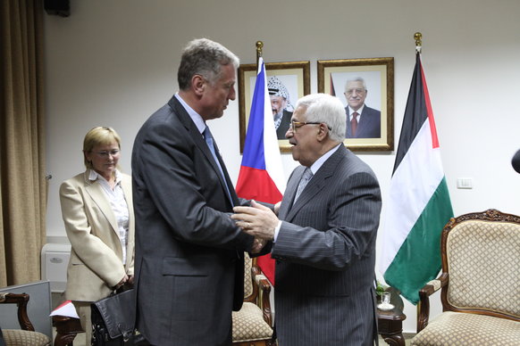 Setkání premiéra Mirka Topolánka s prezidentem palestinské samosprávy Mahmudem Abbásem, 23. dubna 2009