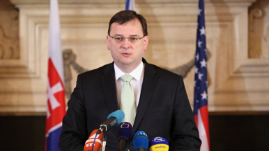 RFE zbořilo informační zdi komunistického režimu