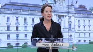 Karolína Peake na tiskové konferenci po jednání vlády, 4. dubna 2012