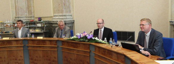 Prezident Miloš Zeman se v pondělí 21. července 2014 zúčastnil jednání kabinetu premiéra Bohuslava Sobotky v sídle Úřadu vlády.