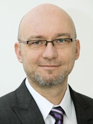 Novým mluvčím premiéra se stane Michal Schuster