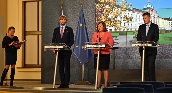 Vláda na jednání v pondělí 18. listopadu 2019 schválila mimo jiné návrh na zavedení nové digitální daně pro velké firmy.
