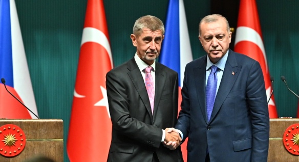 Předseda české vlády Andrej Babiš s tureckým prezidentem Recepem Tayyipem Erdoğanem, 3. září 2019 v Ankaře.