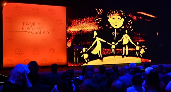 Premiér se v Budapešti zúčastnil Demografického summitu a jednal s Viktorem Orbánem, 5. září 2019.