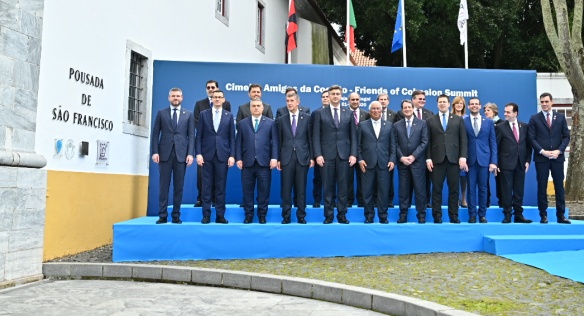 U jednacího stolu zasedli zástupci 17 zemí skupiny Přátel koheze, aby se dohodli na společném postupu za změnu evropského rozpočtu, 1. února 2020.