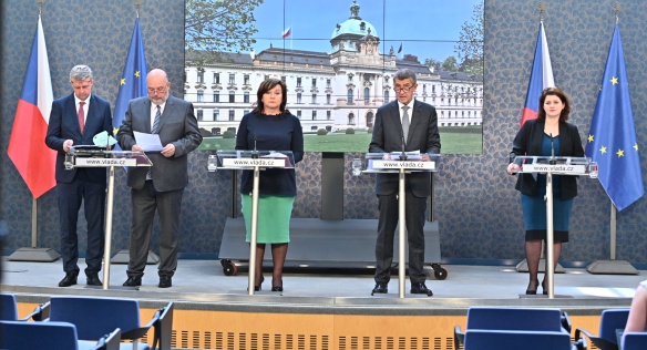 Vláda na jednání v pondělí 20. května 2019 schválila návrhy novel zákonů řešících problém s dvojí kvalitou potravin a zboží.