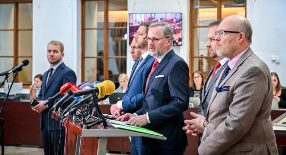 Vláda schválila aktualizaci svého programového prohlášení, navrhla i úpravy krizové legislativy