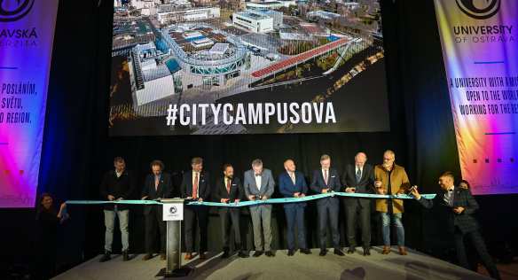 Premiér Petr Fiala slavnostně otevřel nový kampus Ostravské univerzity, 13. února 2023.