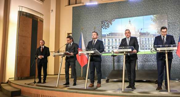 Vláda zřídila funkci vládního zmocněnce pro rekonstrukci Ukrajiny, připravila i pravidla pro výstavbu hlubinného úložiště jaderného odpadu