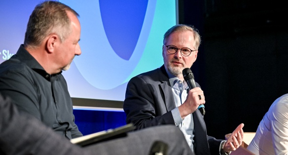 Premiér Petr Fiala vystoupil v debatě na téma „Kreativní Česko: Česko jako brand“, 22. července 2023.