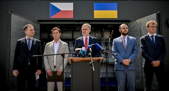 Premiér Petr Fiala na brífinku se zástupci firmy GENTEC ocenil, jak se české firmy zapojují do pomoci s obnovou Ukrajiny, 1. července 2024.