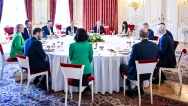 Prezident Petr Pavel, premiér Petr Fiala a další vysocí ústavní činitelé na tiskové konferenci po společném jednání na Hradě, 1. července 2024.