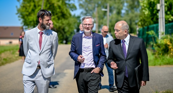 Premiér Petr Fiala navštívil Benešovu vilu a památník koncentračního tábora Bystřice, 15. srpna 2023.