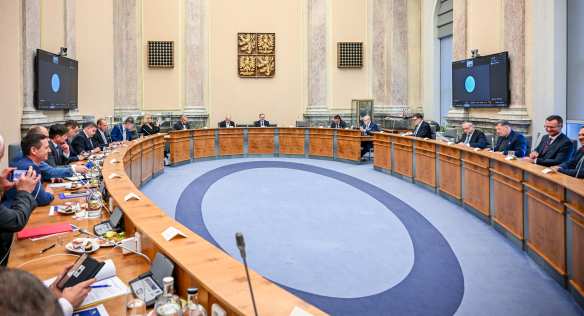 Ve Strakově akademii se uskutečnilo jednání vlády s Asociací krajů, 30. března 2023.