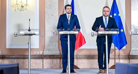 Premiér Petr Fiala zahajuje další pravidelnou schůzi svého kabinetu, 22. května 2024.