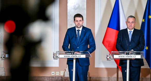 Ministři životního prostředí Petr Hladík a průmyslu a obchodu Jozef Síkela shrnuli na tiskové konferenci výsledky jednání vlády, 28. února 2024.