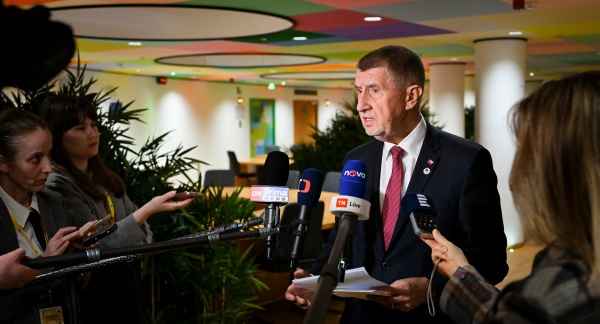 Premiér Andrej Babiš v komentáři pro česká média shrnul výsledky mimořádného summitu Evropské rady, 22. ledna 2026.