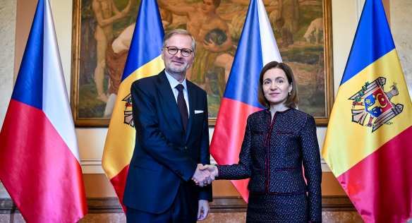 Premiér Petr Fiala a moldavská prezidentka Maia Sanduová, 16. října 2023.