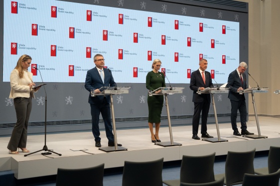 Premiér Andrej Babiš na tiskové konferenci okomentoval nejdůležitější body jednání vlády, 20. dubna 2026.