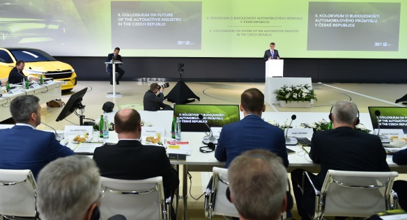 Premiér Babiš na kolokviu připomněl důležitost automobilového průmyslu pro ekonomiku ČR, 18. března 2019.