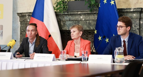 Místopředseda vlády pro digitalizaci Ivan Bartoš na tiskové konferenci k představení priorit CZPRES, 21. června 2022.