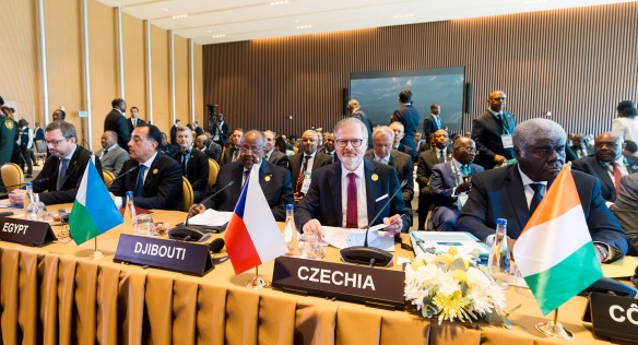 Český premiér v demisi Petr Fiala se zúčastnil summitu zemí EU a Africké unie v angolské Luandě, 24. listopadu 2025.