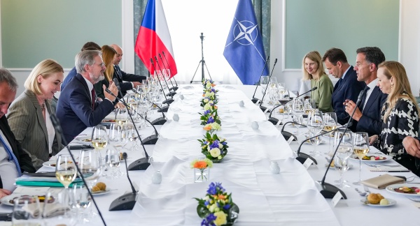 Premiér Petr Fiala jednal ve Strakově akademii s generálním tajemníkem NATO Markem Ruttem, 4. září 2025.