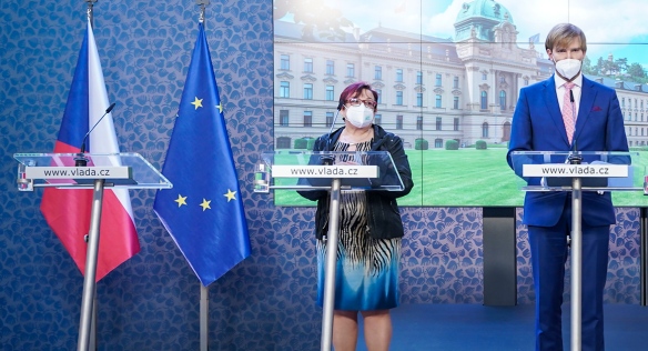 Od pondělí budou moci za stanovených podmínek otevřít všechny zbývající služby, odsouhlasila vláda