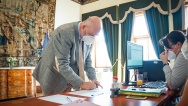 Ministr zdravotnictví Adam Vojtěch na tiskové konferenci po jednání vlády představil mj. novinky v protiepidemických opatřeních, 30. srpna 2021.