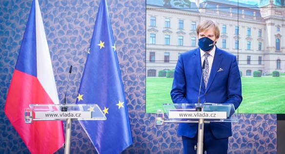 Ministr zdravotnictví Adam Vojtěch na tiskové konferenci po jednání vlády představil mj. novinky v protiepidemických opatřeních, 30. srpna 2021.