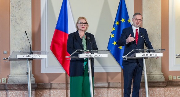 Členové vlády seznamují novináře s výsledky zasedání kabinetu, 12. června 2024.