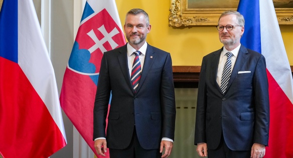 Premiér Fiala jednal se slovenským prezidentem Pellegrinim o spolupráci v obraně a energetice