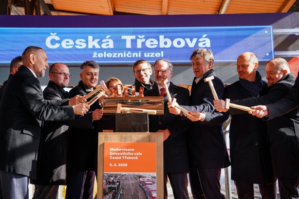 Premiér Petr Fiala při projevu na slavnostním zahájení modernizace železničního uzlu Česká Třebová, 3. března 2025.