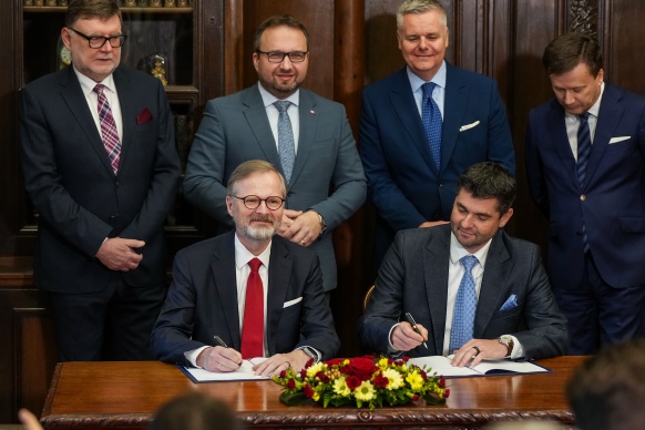 Premiér Petr Fiala oznámil podpis memoranda s Českou asociací pojišťoven, díky němuž vznikne 20 nových domovů pro seniory, 26. listopadu 2024.