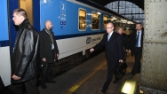 Vláda Bohuslava Sobotky vyrazila vlakem na výjezdní zasedání do Ústeckého kraje, 19. října 2015.