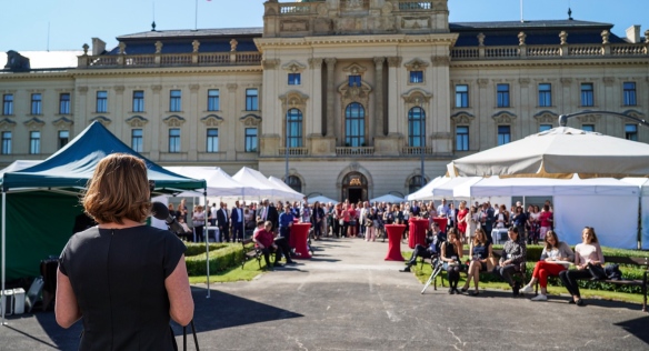 Úřad vlády uspořádal charitativní bazar ve prospěch těžce nemocného Tadeáška, 30. května 2019.