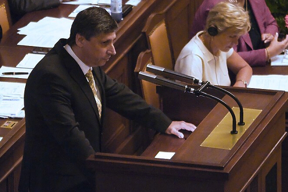 Předseda vlády ČR v Poslanecké sněmovně