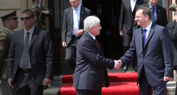 Petr Nečas transfers the office of Prime Minister to Jiří Rusnok