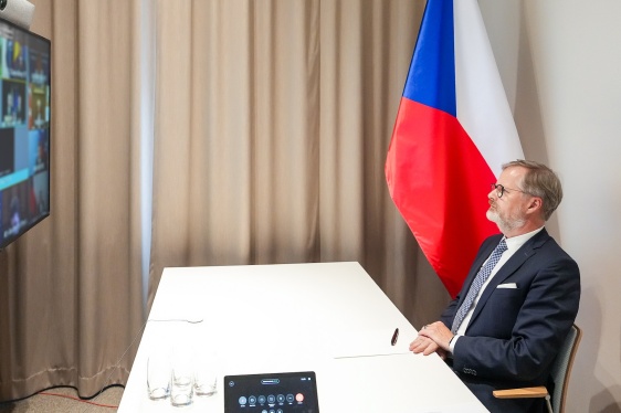 Premiér Fiala po jednání koalice ochotných: Pokud chceme v Evropě mír, nesmíme ustupovat agresorům