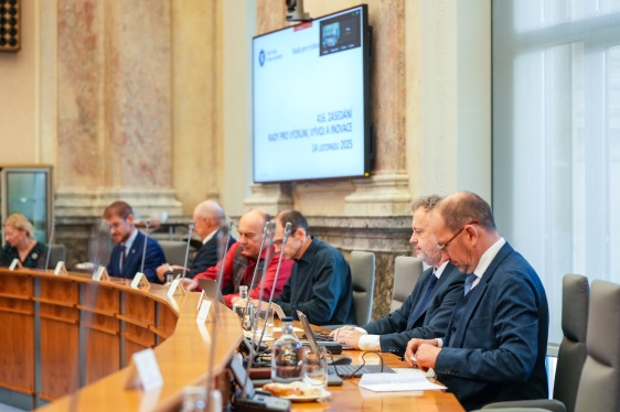 Rada pro výzkum, vývoj a inovace vyhlásila Výzvu na udělení Ceny vlády nadanému studentovi za rok 2025