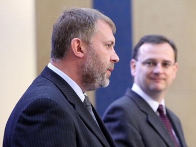 Petr Nečas, Dan Ramzer