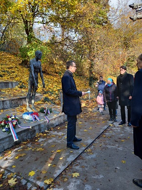Etická komise uctila památku obětí komunismu